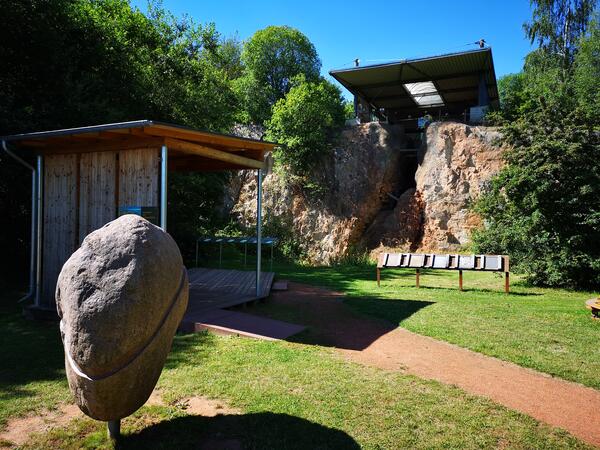 Bild vergrößern: Fossilienfundstätte Korbacher Spalte